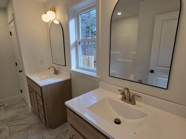 71 Woodlawn Street, Winchendon MA 01475