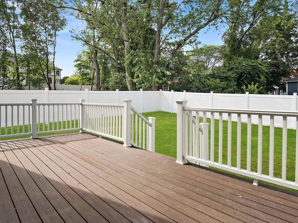 50 Summer A, Bedford MA 01730