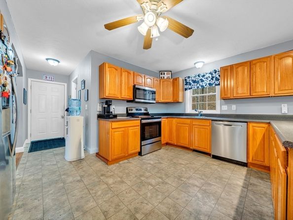 231 River St, Winchendon MA 01475