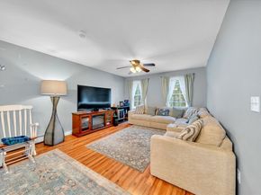 231 River St, Winchendon MA 01475