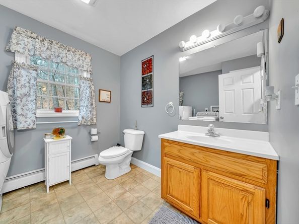 231 River St, Winchendon MA 01475