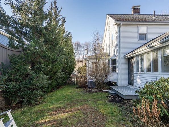 33 Avon Road, Wellesley MA 02482