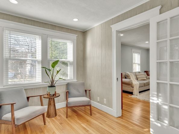 33 Avon Road, Wellesley MA 02482