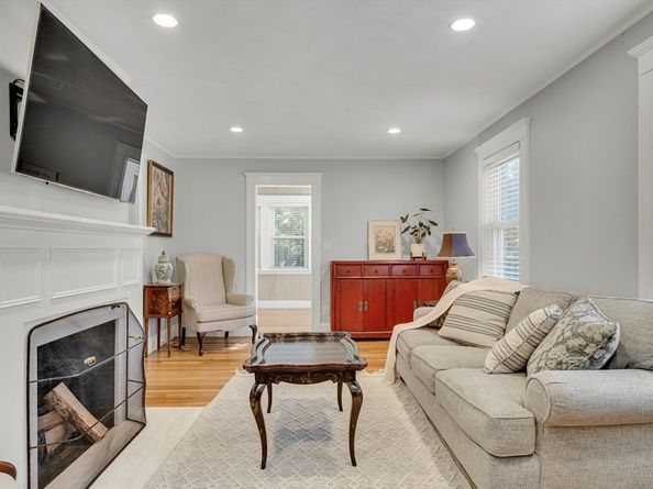 33 Avon Road, Wellesley MA 02482