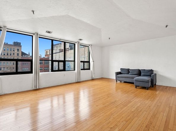 531 Main St 403M, Worcester MA 01608