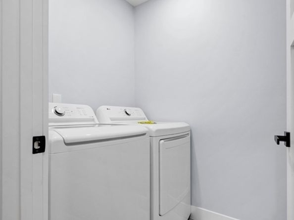 69 Readville St B, Boston MA 02136