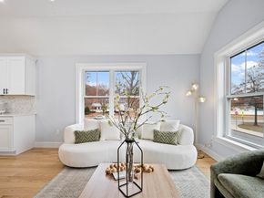 69 Readville St B, Boston MA 02136