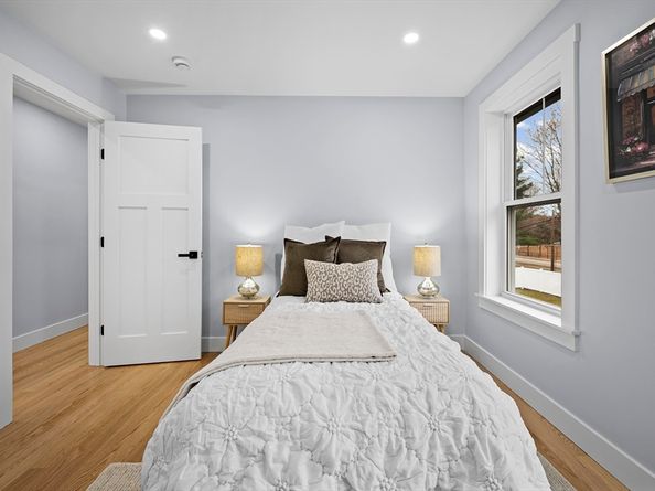 69 Readville St B, Boston MA 02136