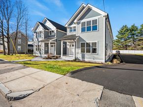 69 Readville St B, Boston MA 02136