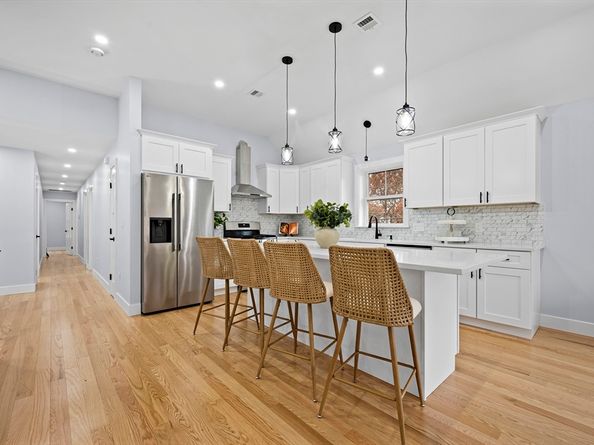 69 Readville St B, Boston MA 02136