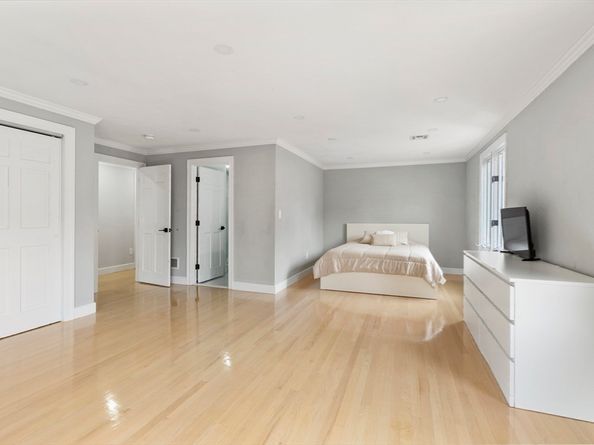 23 Bens Way, Hopedale MA 01747