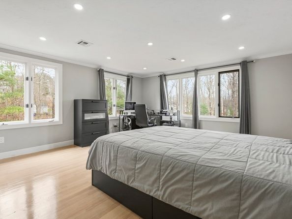 23 Bens Way, Hopedale MA 01747