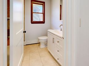 88 Roseen Road, Holbrook MA 02343