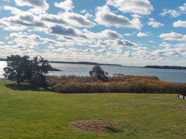 45 Bay Pointe Drive Extension 45, Wareham MA 02532