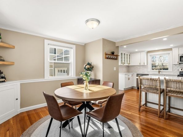 76 Kingman St, Weymouth MA 02188