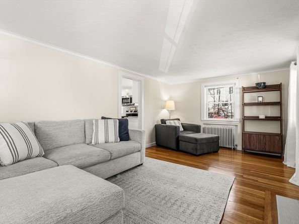 76 Kingman St, Weymouth MA 02188