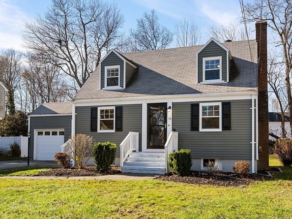76 Kingman St, Weymouth MA 02188