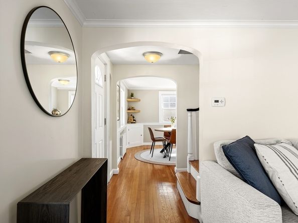 76 Kingman St, Weymouth MA 02188