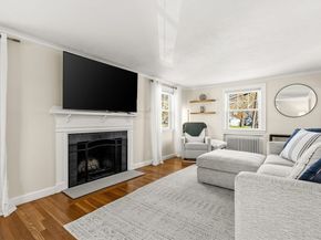 76 Kingman St, Weymouth MA 02188