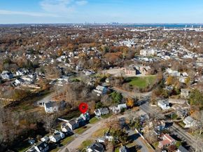 76 Kingman St, Weymouth MA 02188