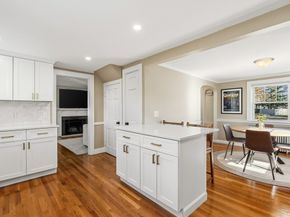 76 Kingman St, Weymouth MA 02188