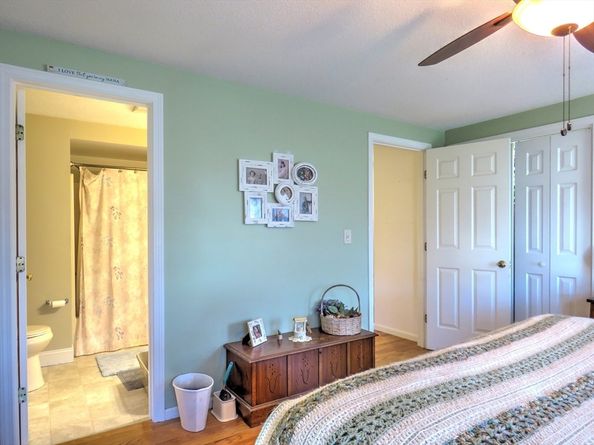 728 Auburn St F6, Whitman MA 02382