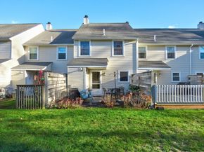 728 Auburn St F6, Whitman MA 02382