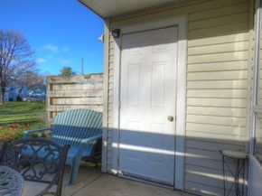 728 Auburn St F6, Whitman MA 02382