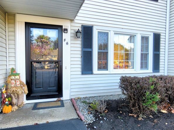 728 Auburn St F6, Whitman MA 02382