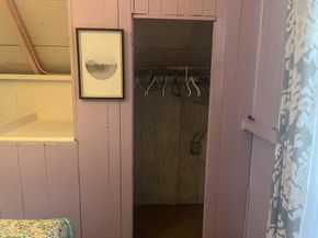 2 Merrill Ave, Hamilton MA 01982