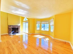 29 Church St 22, Weymouth MA 02189