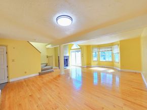 29 Church St 22, Weymouth MA 02189