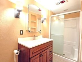 29 Church St 22, Weymouth MA 02189