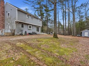 102 County St, Lakeville MA 02347