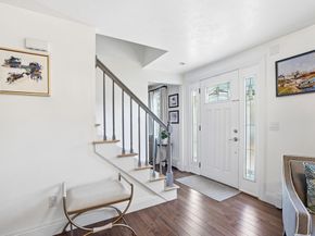 102 County St, Lakeville MA 02347