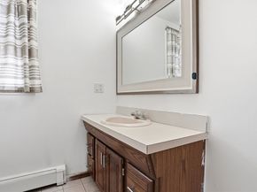102 County St, Lakeville MA 02347