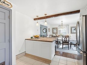 102 County St, Lakeville MA 02347