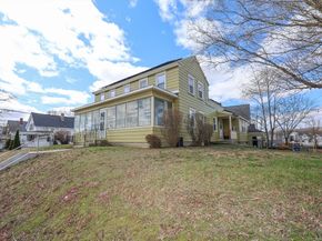 59 Lancaster St, Leominster MA 01453