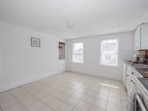 59 Lancaster St, Leominster MA 01453