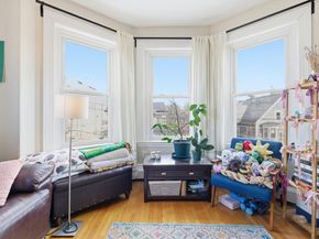 18 Centre St 304, Cambridge MA 02139