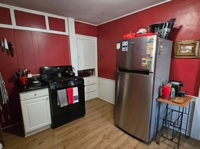 26 Essex St 2, Salem MA 01970