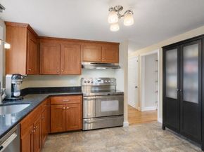 52 Ivan St, Lexington MA 02420