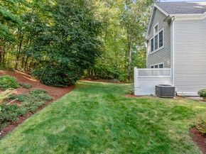 9 Highcroft Way 9, Hopkinton MA 01748
