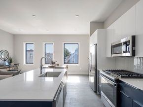 656 Saratoga 207, Boston MA 02128