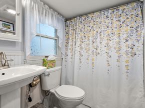 38 & 38R High St, Rockport MA 01966