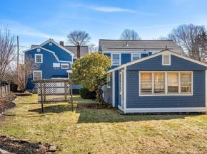 38 & 38R High St, Rockport MA 01966