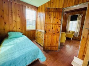 37 Lincoln Hwy, Wareham MA 02571