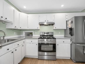 71 Kennedy Dr 71, Chelmsford MA 01863