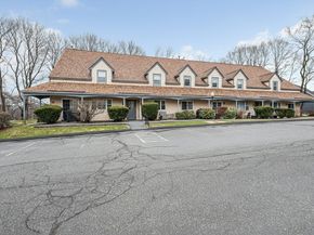 71 Kennedy Dr 71, Chelmsford MA 01863