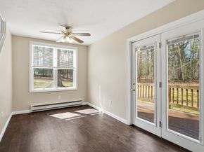 10 Meadowbrook Ct 10, Oxford MA 01540